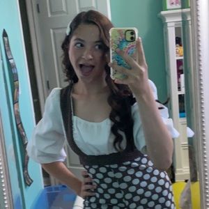 Meet your Posher, Raelee